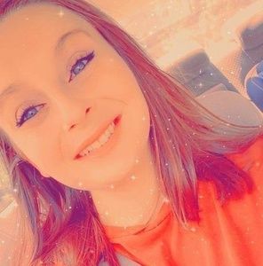 Meet your Posher, Christy